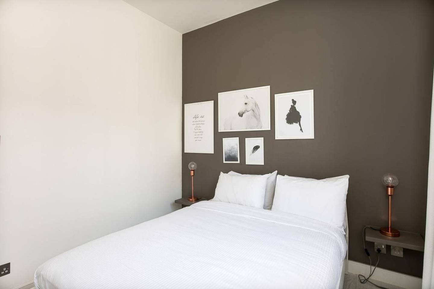 Guestready - West Kensington Home W/Balcony ลอนดอน ภายนอก รูปภาพ