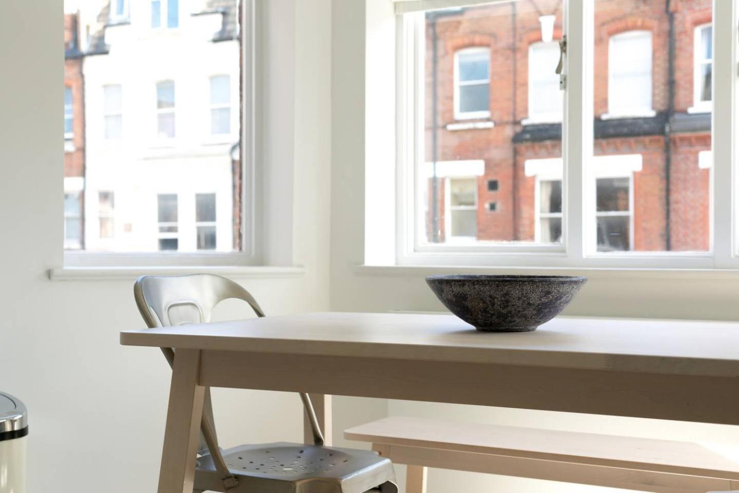 Guestready - West Kensington Home W/Balcony ลอนดอน ภายนอก รูปภาพ